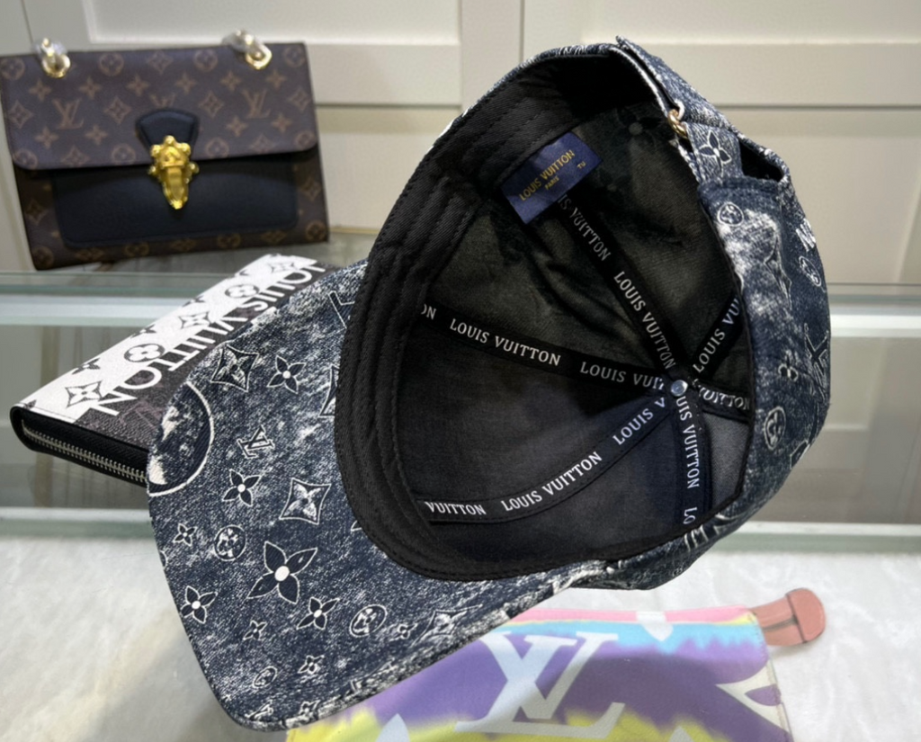 Louis Vuitton Hats