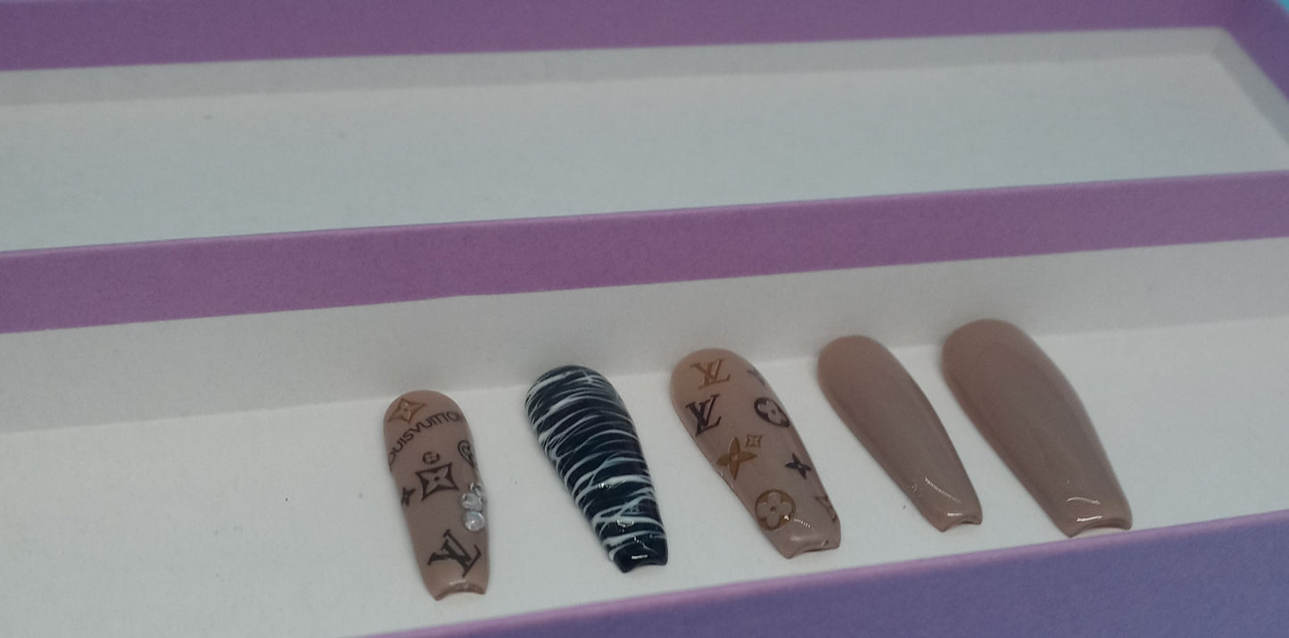 Custom Press-On Nail Sets